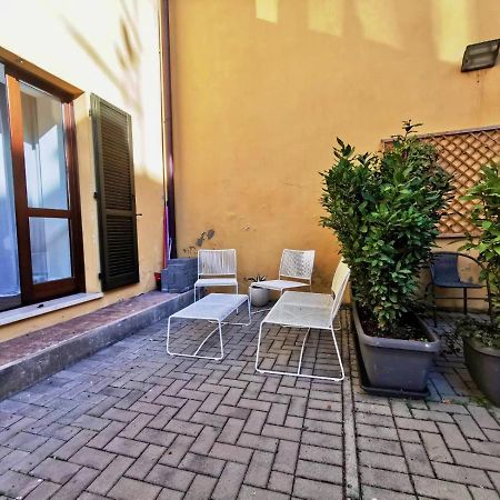 Fontanone Apartment Лонато Екстер'єр фото