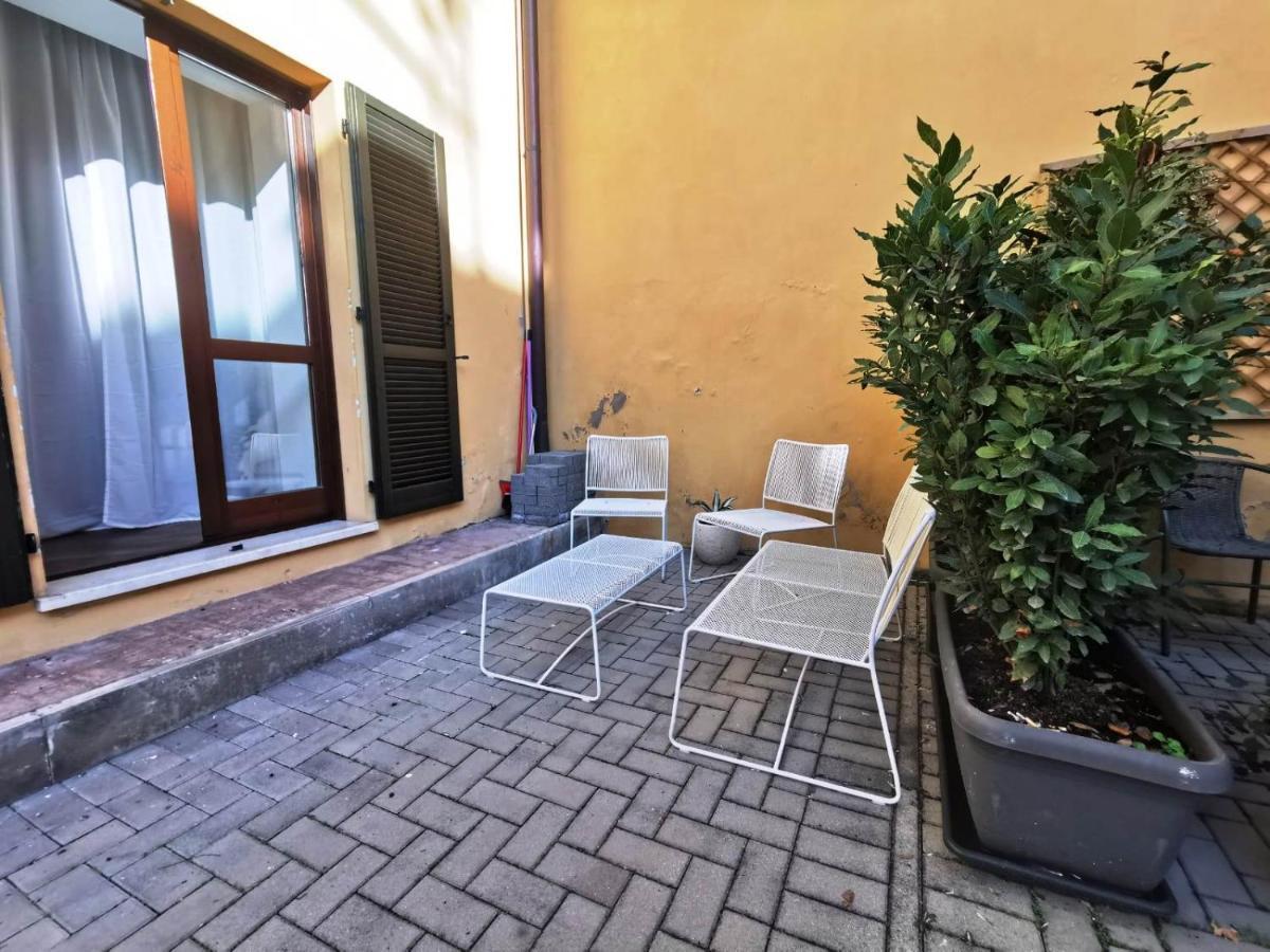 Fontanone Apartment Лонато Екстер'єр фото
